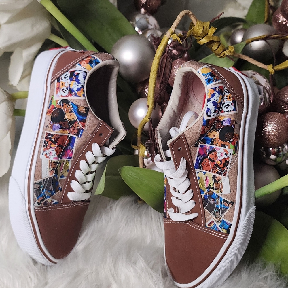 Vans Disney Old Skool Disney 100 Scrapbook Limited Edition womens Brand new